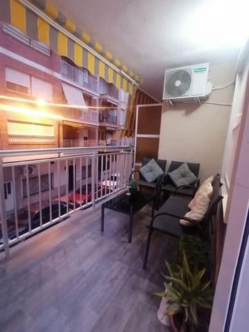 3 bedroom Flat for rent in Torrevieja with garage - € 1,000 (Ref: 9694665)