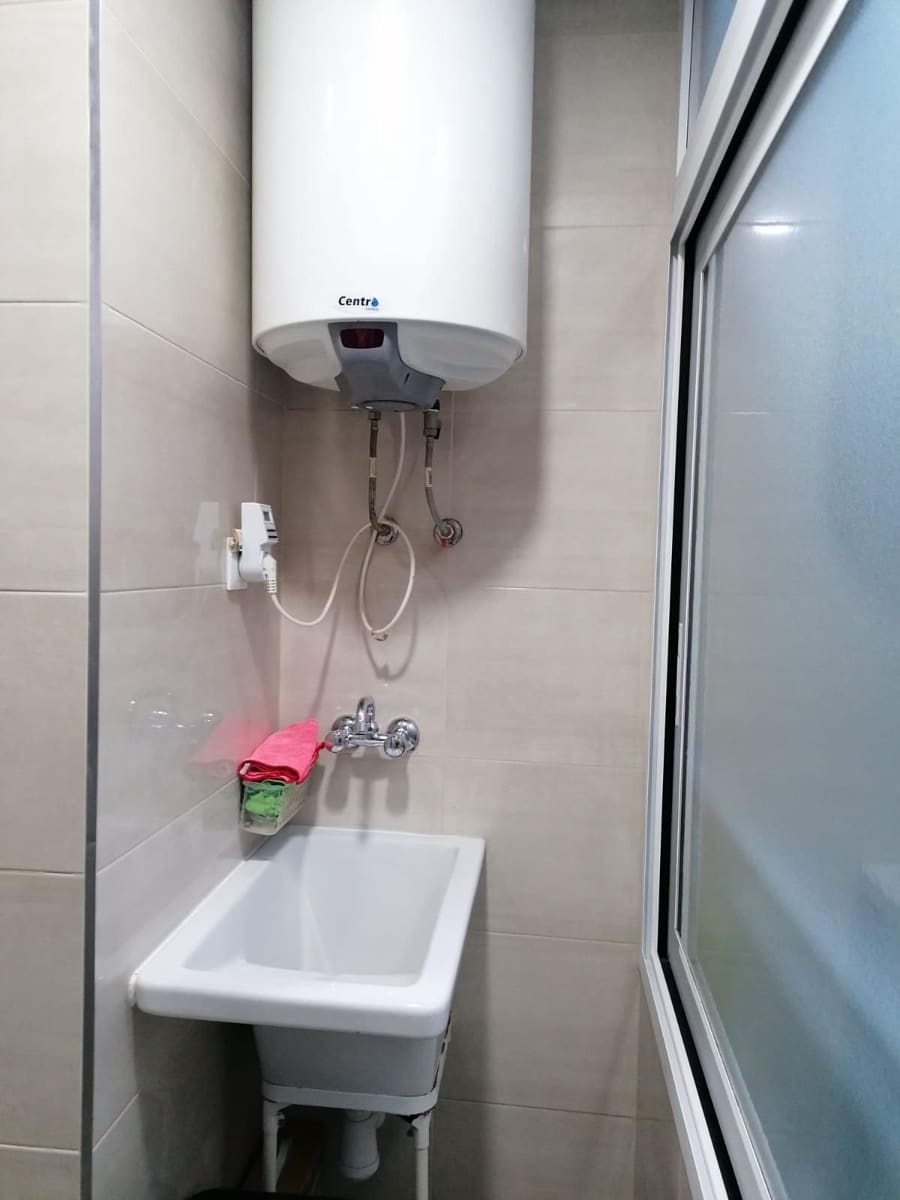 3 bedroom Flat for rent in Torrevieja with garage - € 1,000 (Ref: 9694665)