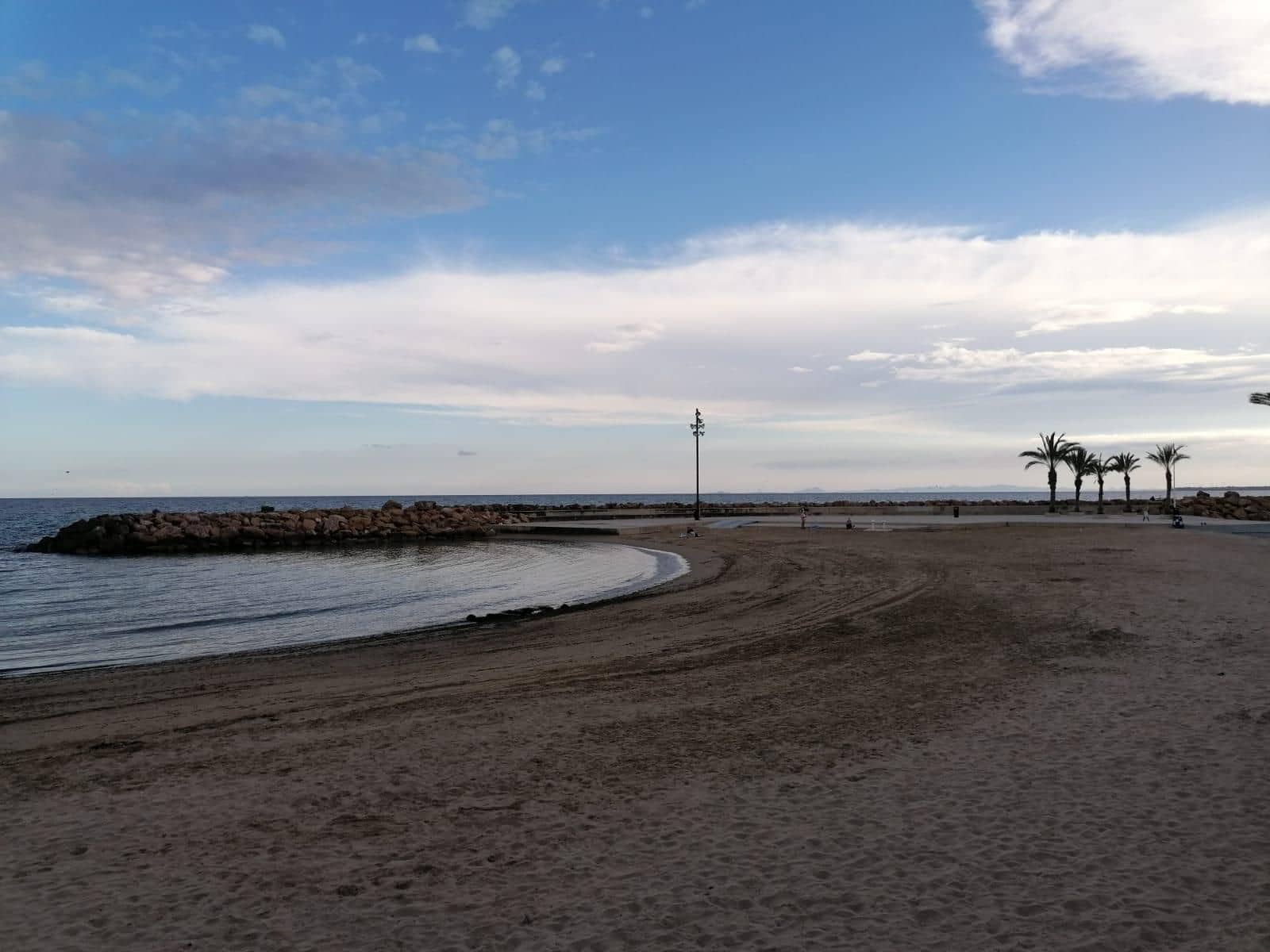 3 bedroom Flat for rent in Torrevieja with garage - € 1,000 (Ref: 9694665)