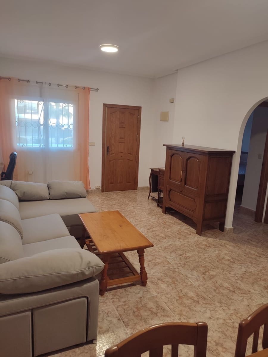 2 bedroom Villa for rent in Orihuela Costa with pool garage - € 800 (Ref: 9694667)