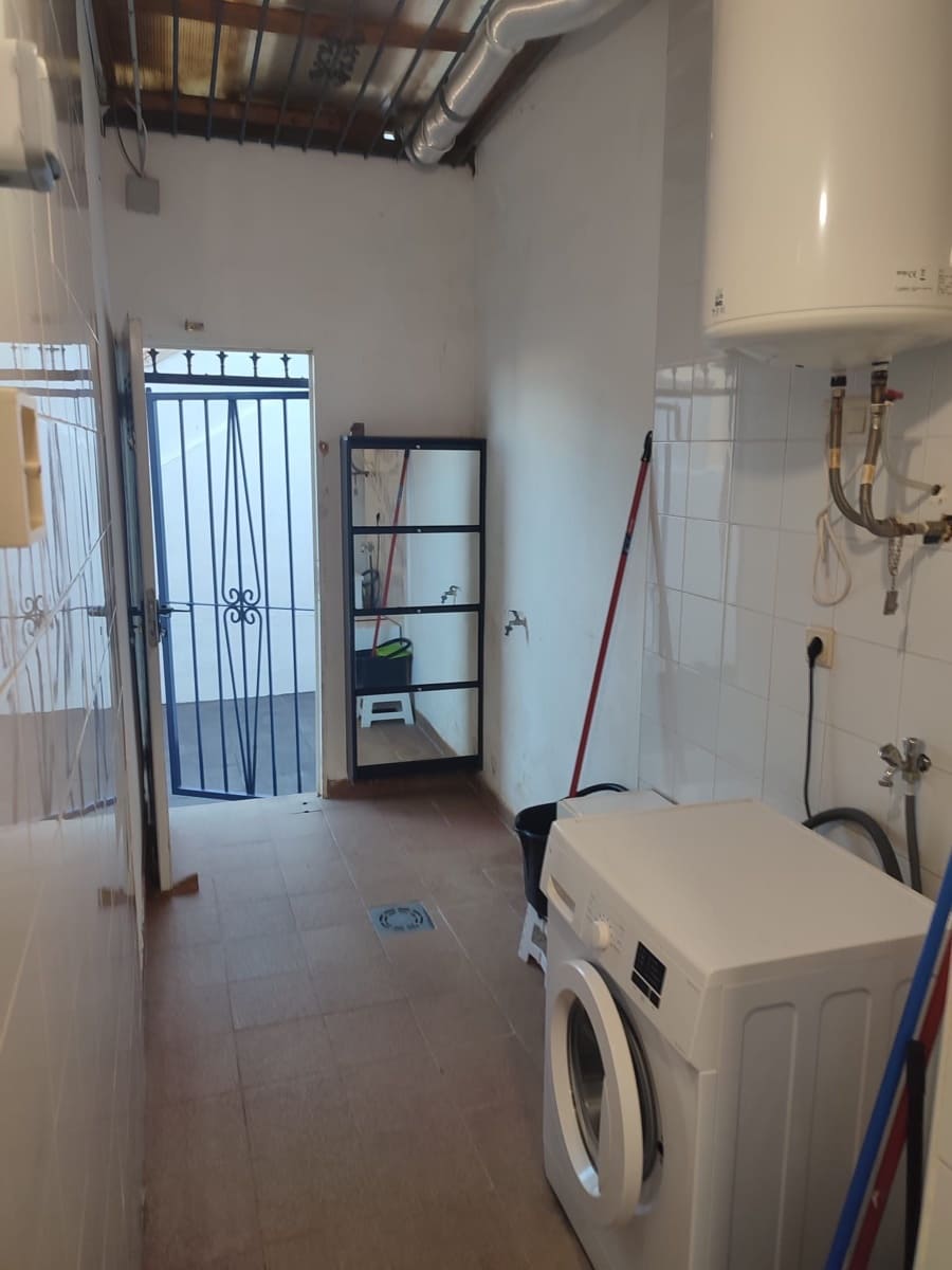 2 bedroom Villa for rent in Orihuela Costa with pool garage - € 800 (Ref: 9694667)