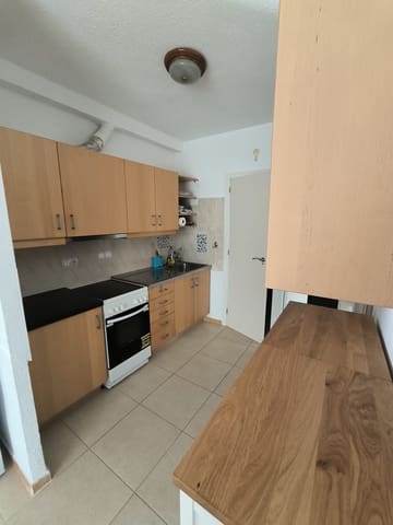 2 bedroom Flat for rent in Torrevieja - € 750 (Ref: 9700406)