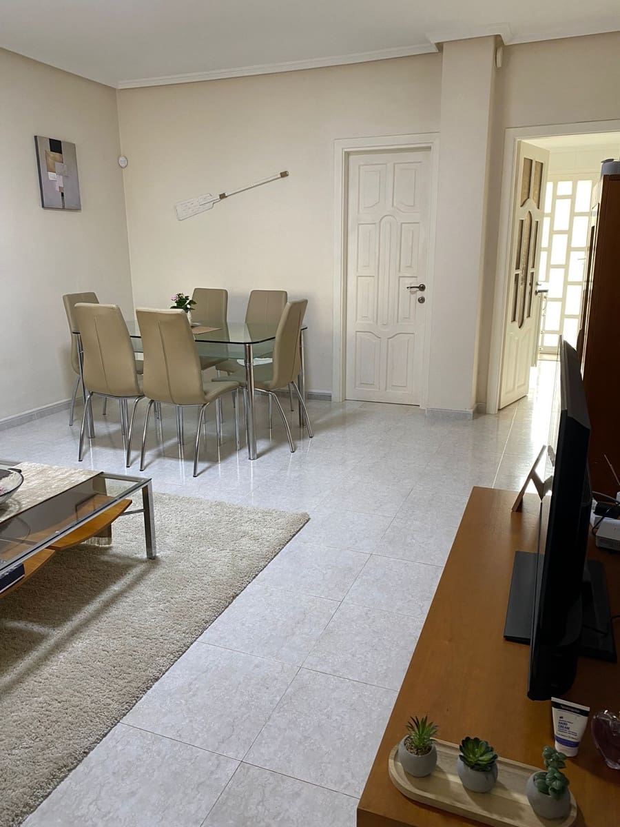 3 bedroom Townhouse for rent in Dona Pepa with pool - € 1,200 (Ref: 9700407)