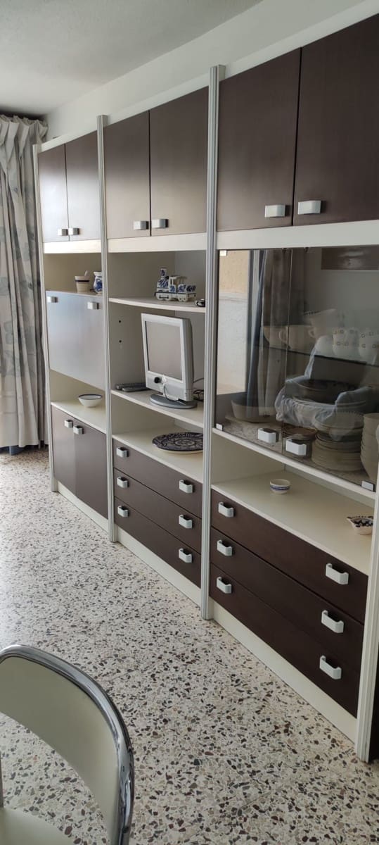 2 bedroom Penthouse for rent in Torrevieja with pool - € 850 (Ref: 9700409)