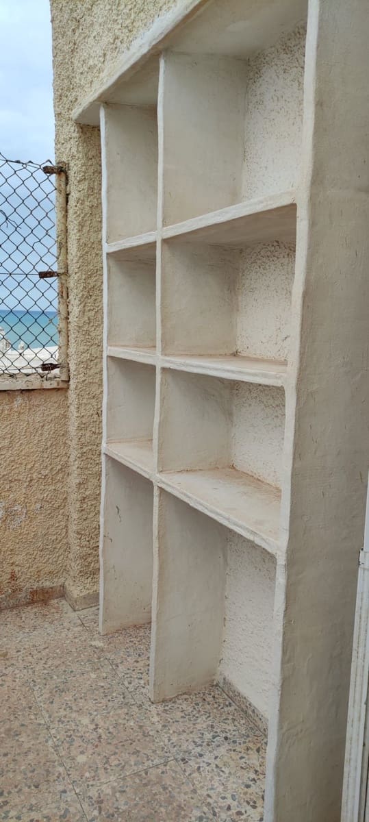 2 bedroom Penthouse for rent in Torrevieja with pool - € 850 (Ref: 9700409)