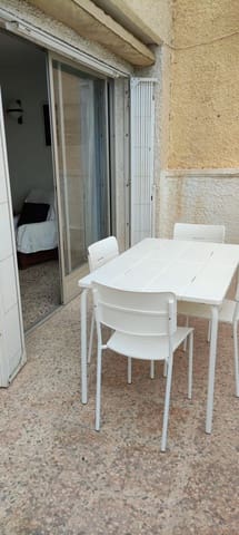 2 bedroom Penthouse for rent in Torrevieja with pool - € 850 (Ref: 9700409)