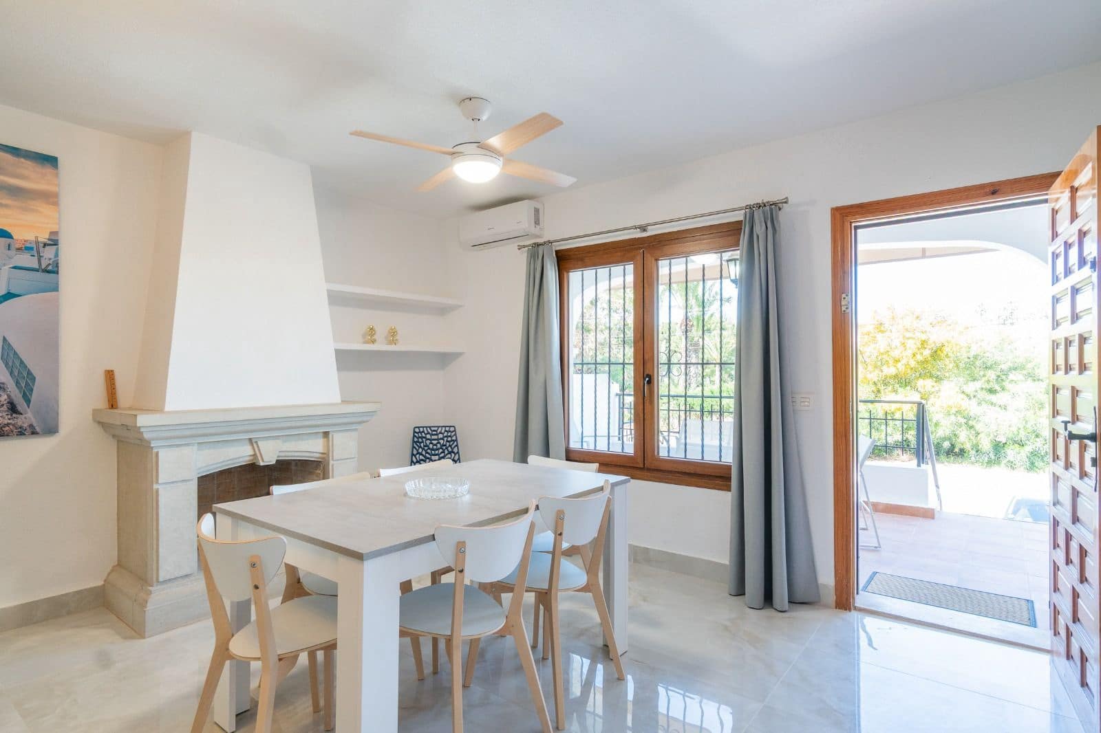 Villa/Maison Semi-Mitoyenne de 3 chambres à louer à Orihuela Costa avec piscine - 1 800 € (Ref: 9711069)