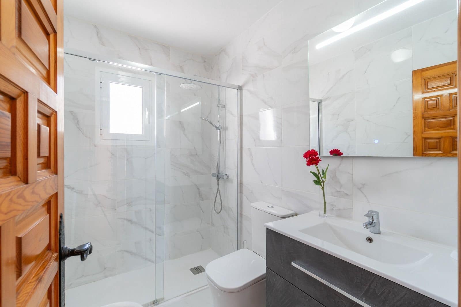 Villa/Maison Semi-Mitoyenne de 3 chambres à louer à Orihuela Costa avec piscine - 1 800 € (Ref: 9711069)