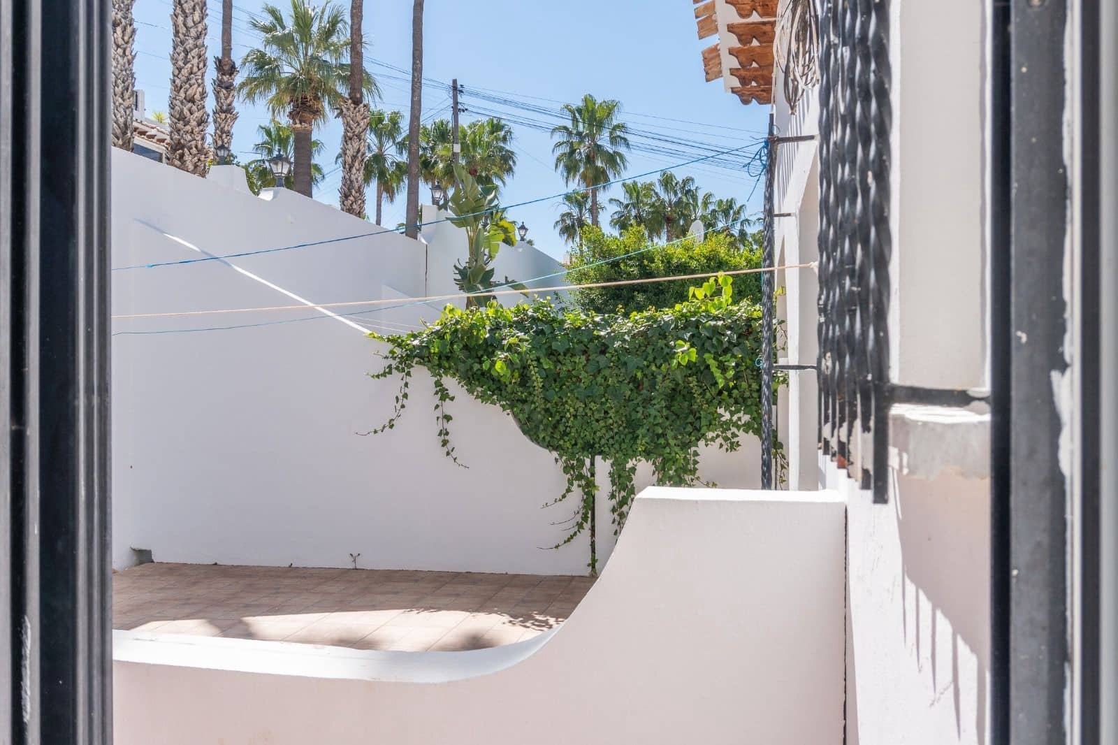 Villa/Maison Semi-Mitoyenne de 3 chambres à louer à Orihuela Costa avec piscine - 1 800 € (Ref: 9711069)