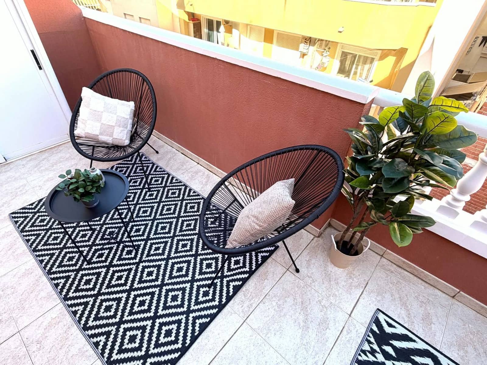 1 soveværelse Penthouse til leje i Torrevieja - € 850 (Ref: 9711070)