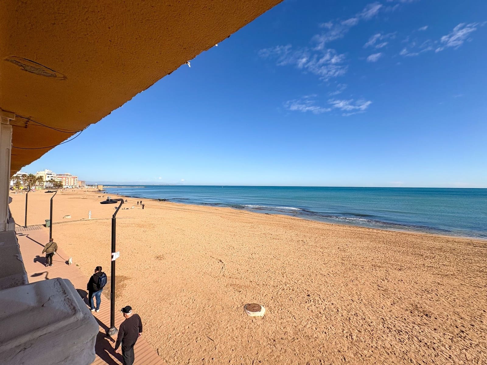 3 Zimmer Wohnung zu vermieten in Torrevieja mit Garage - 1.250 € (Ref: 9719450)