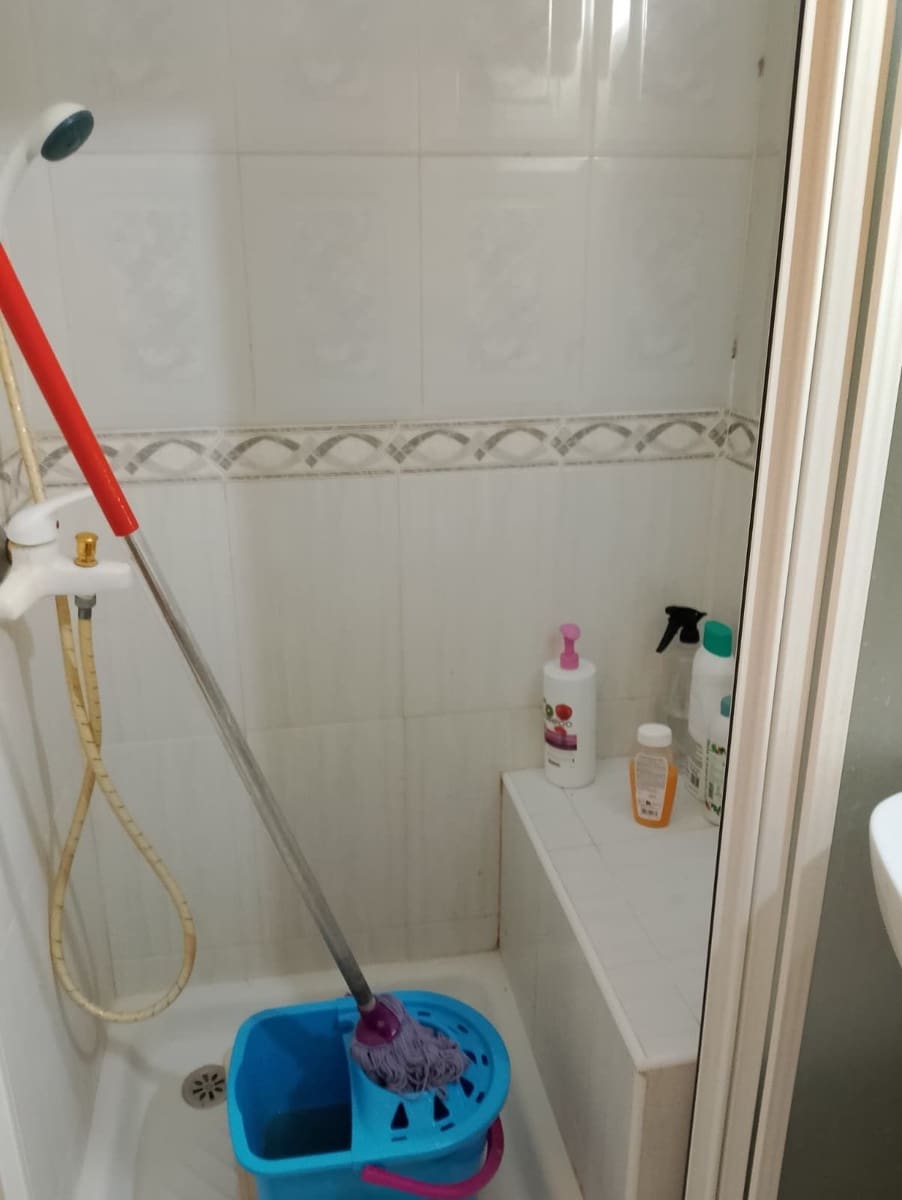 Studio de 1 chambre à louer à Torrevieja avec piscine - 690 € (Ref: 9719451)