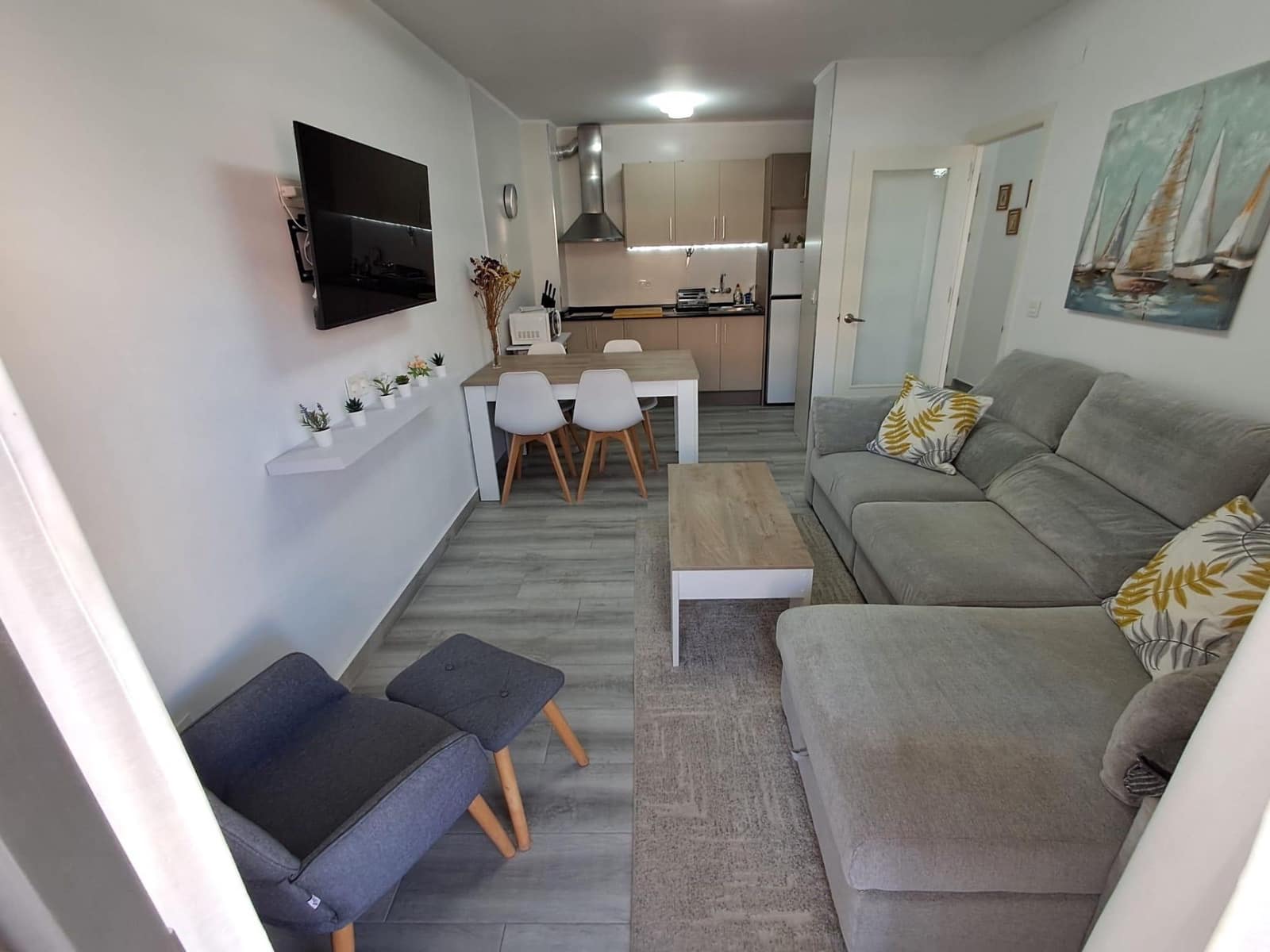 2 Zimmer Wohnung zu vermieten in Orihuela Costa mit Pool Garage - 900 € (Ref: 9719452)