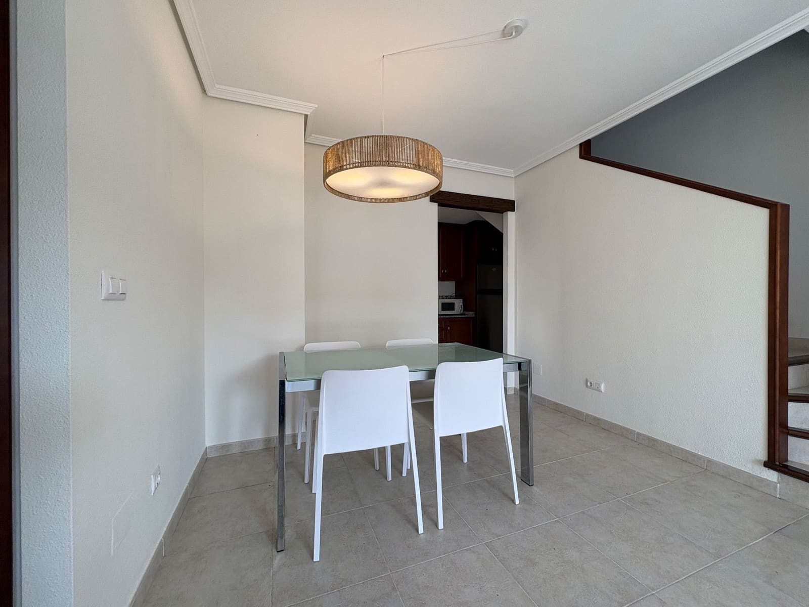 2 bedroom Penthouse for rent in Torrevieja with pool garage - € 950 (Ref: 9721064)