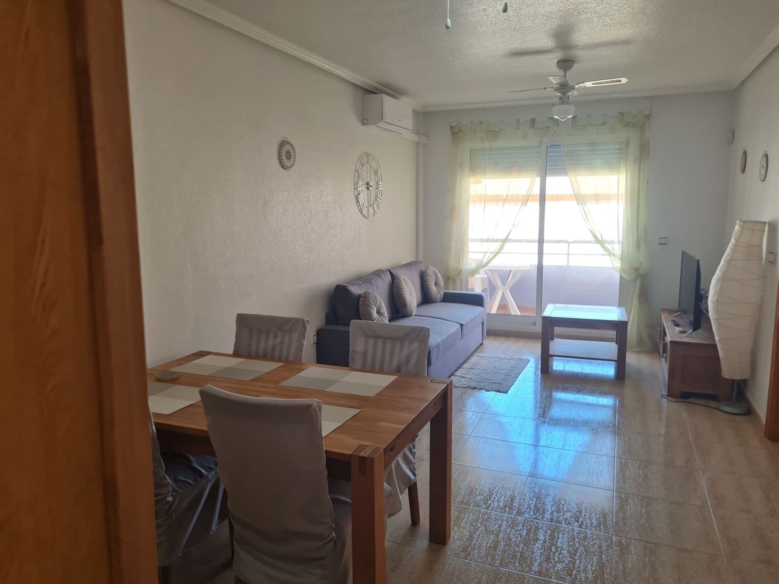 2 Zimmer Wohnung zu vermieten in Orihuela Costa mit Pool Garage - 950 € (Ref: 9721065)