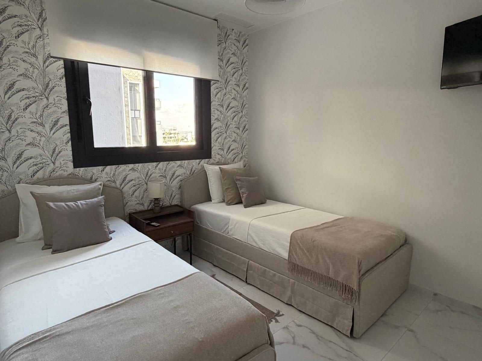 2 bedroom Flat for rent in Torrevieja with pool garage - € 2,250 (Ref: 9726310)