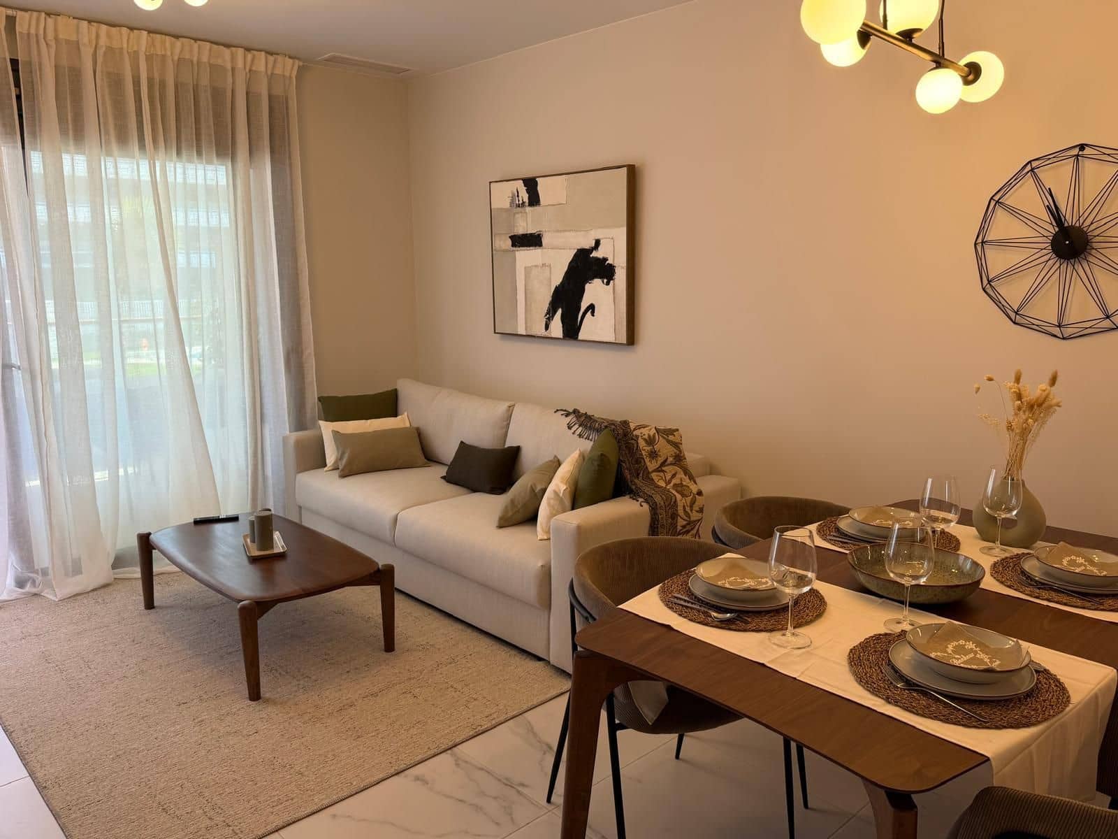 2 bedroom Flat for rent in Torrevieja with pool garage - € 2,250 (Ref: 9726310)