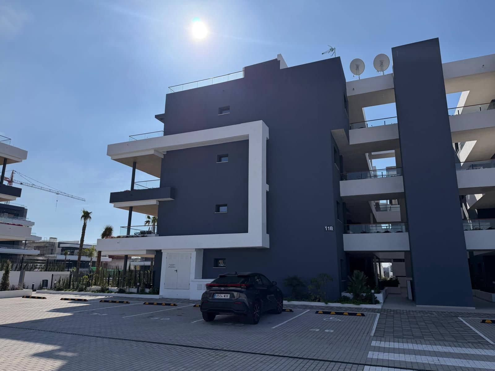 2 bedroom Flat for rent in Torrevieja with pool garage - € 2,250 (Ref: 9726310)