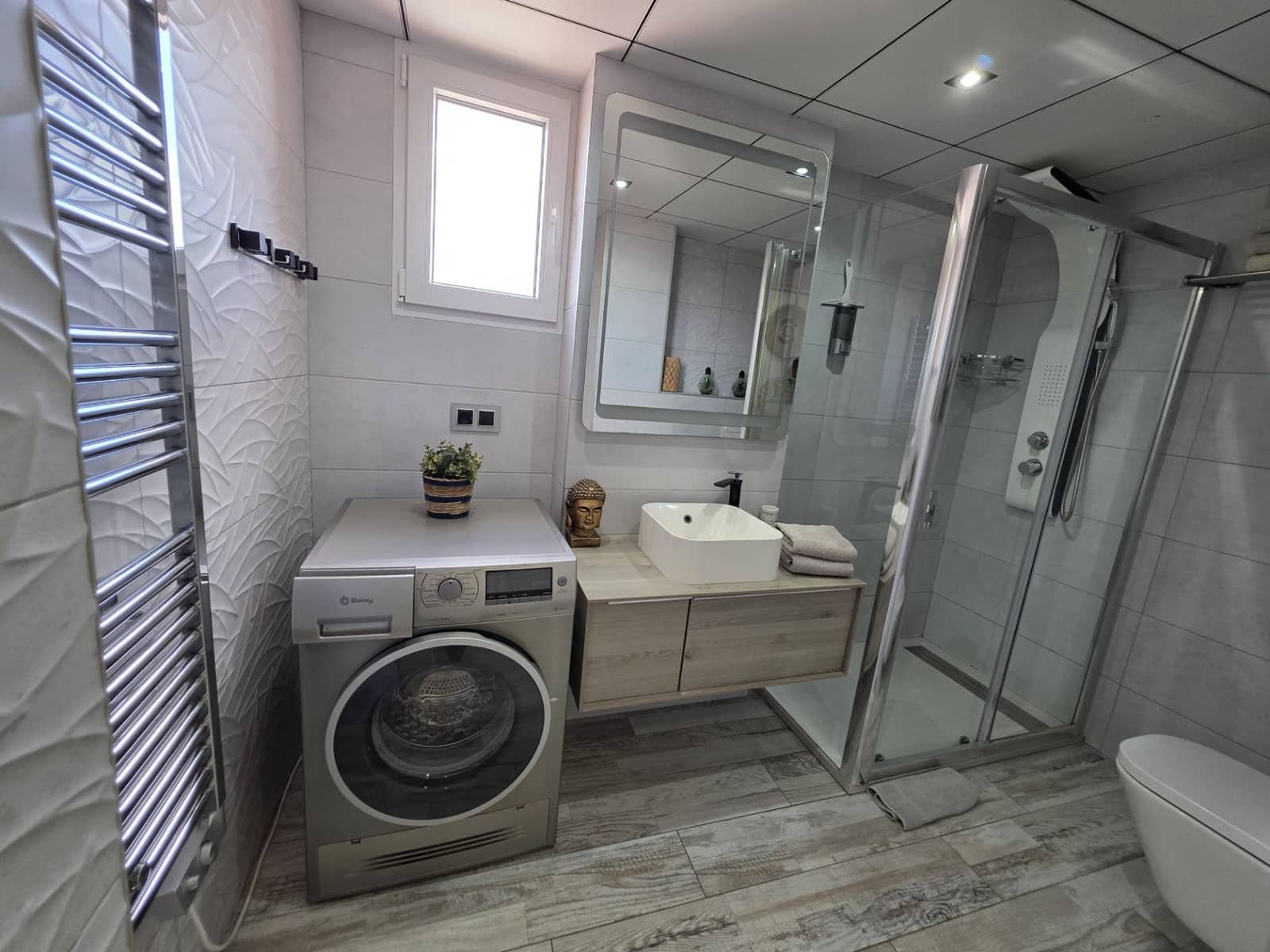 2 bedroom Flat for rent in Torrevieja - € 1,100 (Ref: 9731659)