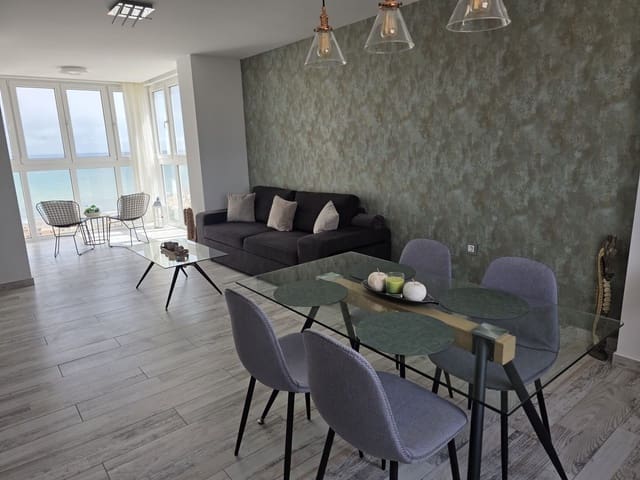 2 Zimmer Wohnung zu vermieten in Torrevieja - 1.100 € (Ref: 9731659)