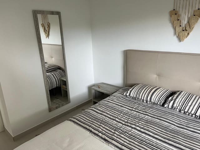 3 sovrum Lägenhet till salu i Pilar de la Horadada med pool garage - 350 000 € (Ref: 9737911)