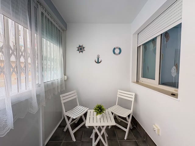 2 quarto Apartamento para venda em Torrevieja com piscina - 139 900 € (Ref: 9741481)