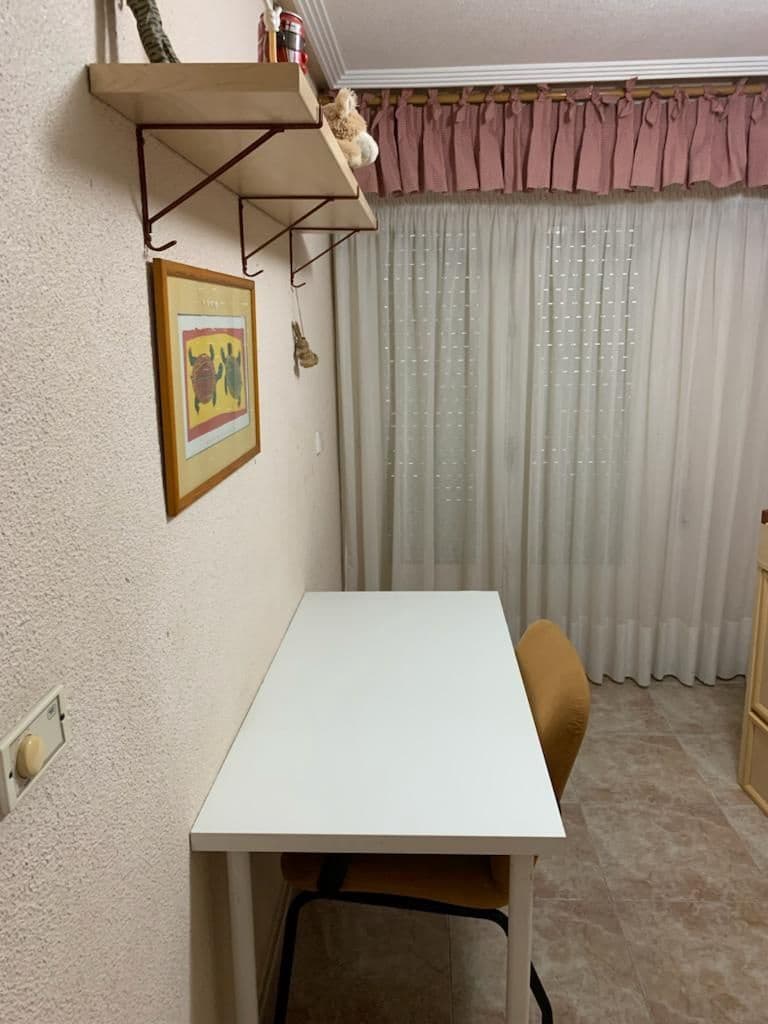 3 camera da letto Appartamento da affittare in Alicante citta - 900 € (Rif: 9741482)