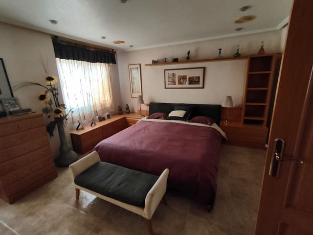 3 camera da letto Appartamento da affittare in Alicante città - 900 € (Rif: 9741482)