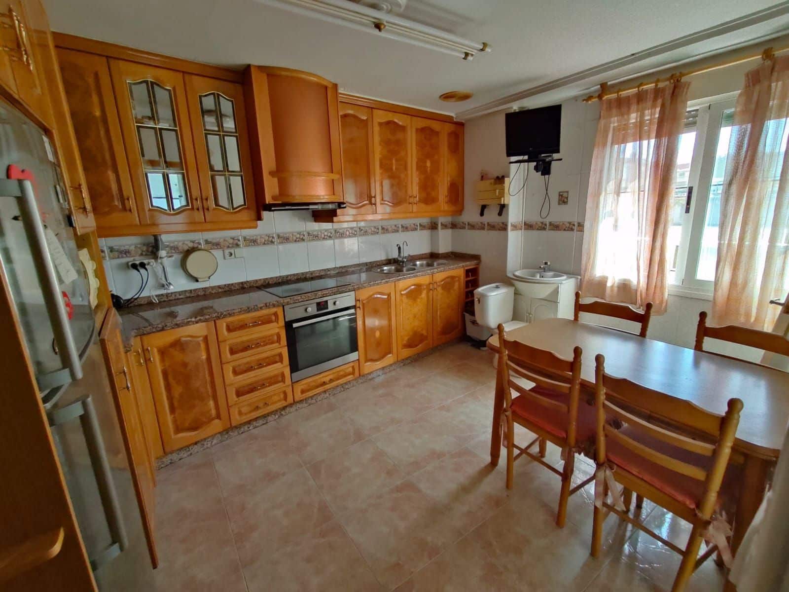 3 camera da letto Appartamento da affittare in Alicante citta - 900 € (Rif: 9741482)