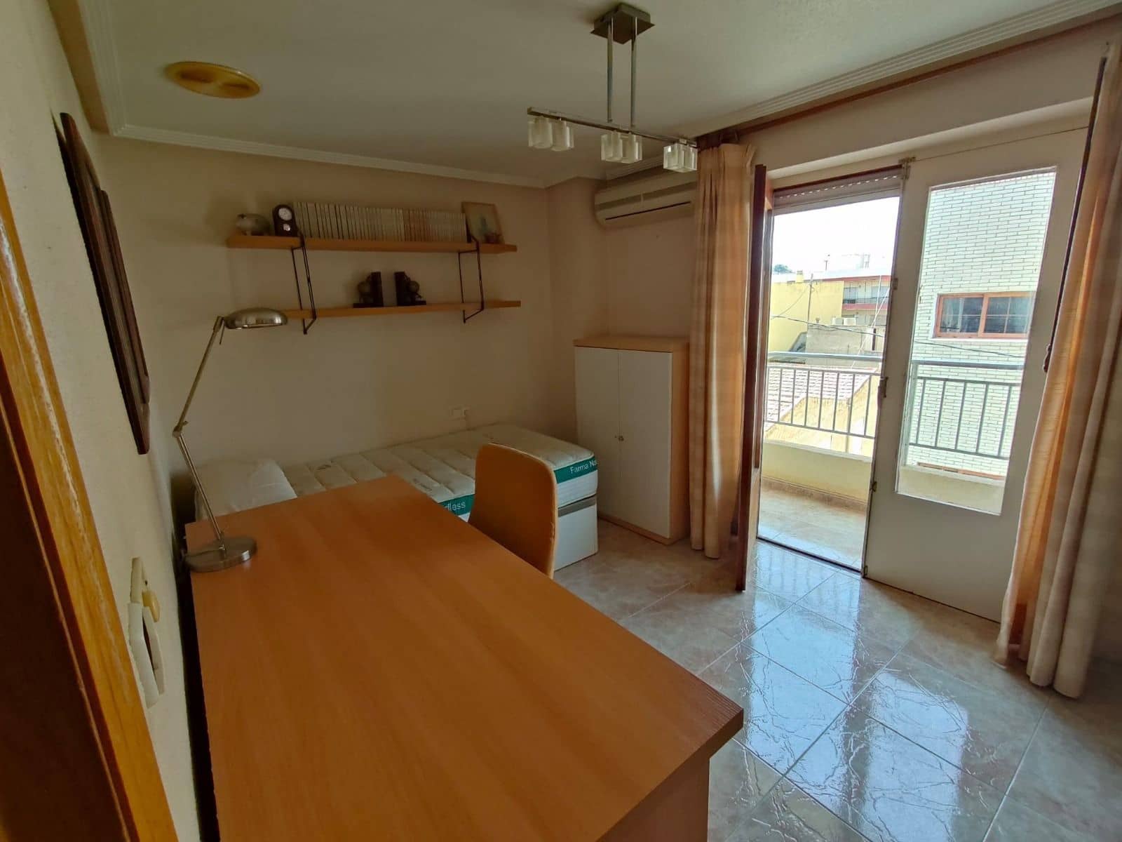3 camera da letto Appartamento da affittare in Alicante citta - 900 € (Rif: 9741482)