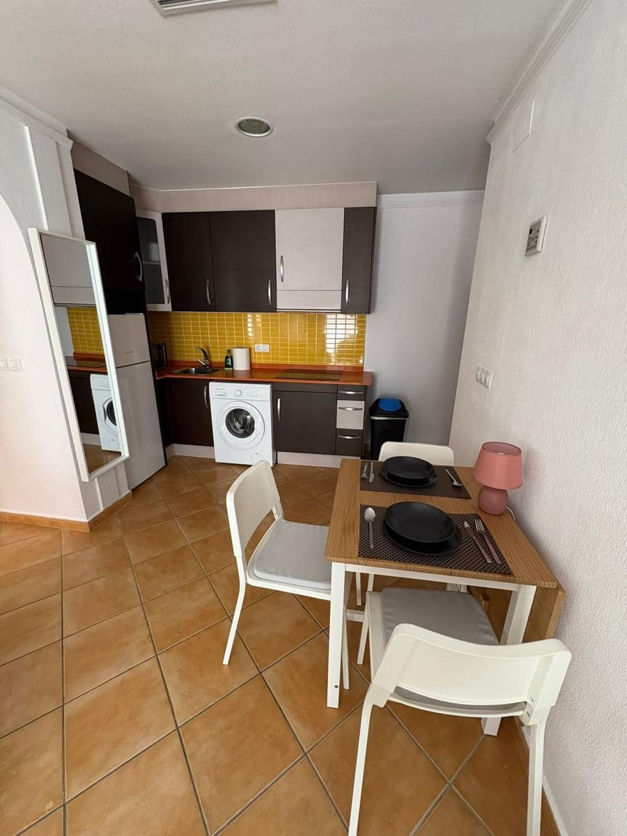 2 makuuhuone Asunto vuokrattavana paikassa Formentera del Segura mukana uima-altaan - 650 € (Ref: 9751589)