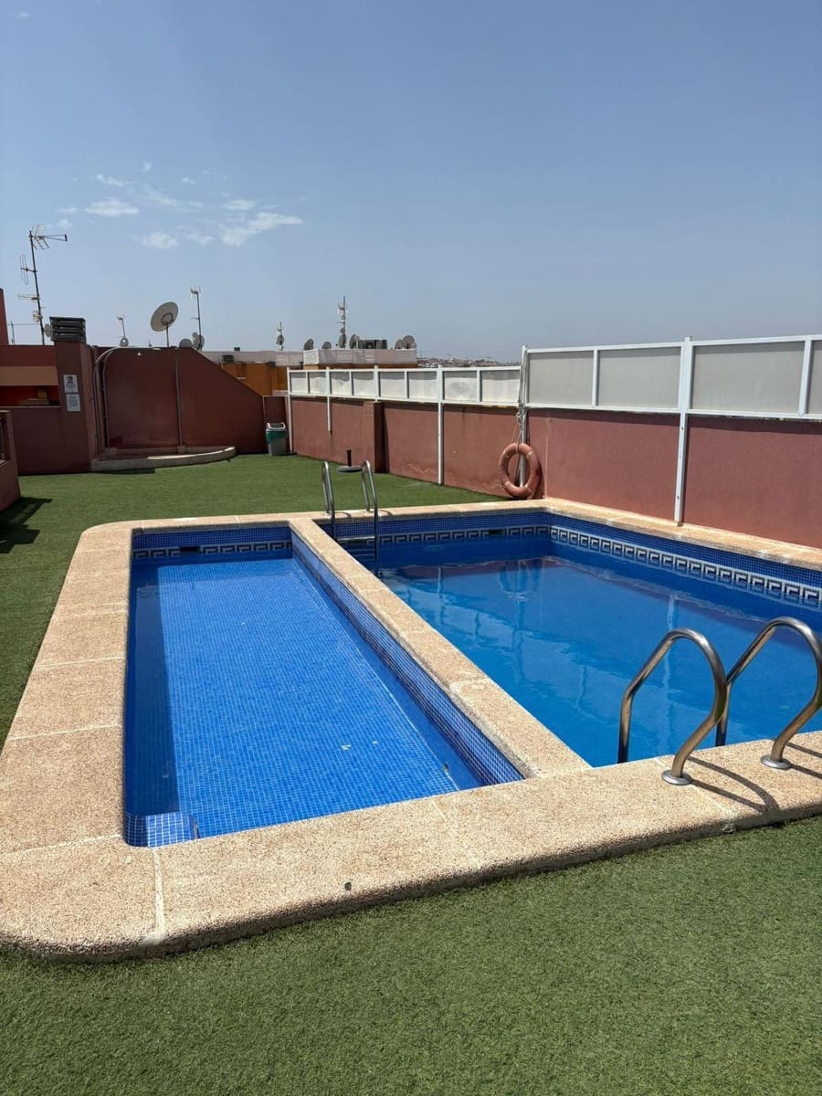 2 makuuhuone Asunto vuokrattavana paikassa Formentera del Segura mukana uima-altaan - 650 € (Ref: 9751589)