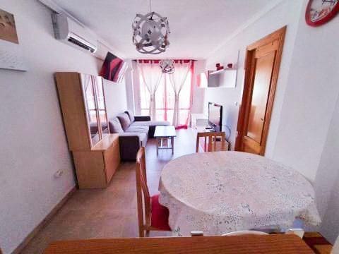 2 bedroom Flat for rent in Torrevieja - € 750 (Ref: 9755308)