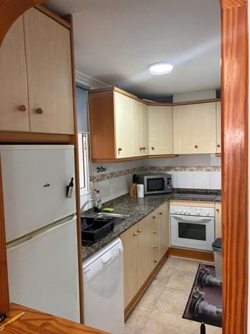 2 Zimmer Wohnung zu vermieten in Torrevieja - 750 € (Ref: 9755308)