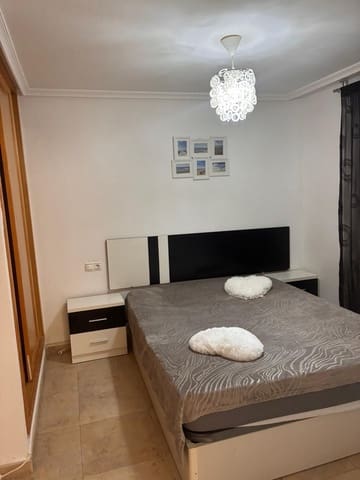 2 Zimmer Wohnung zu vermieten in Torrevieja - 750 € (Ref: 9755308)