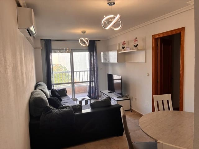 2 Zimmer Wohnung zu vermieten in Torrevieja - 750 € (Ref: 9755308)