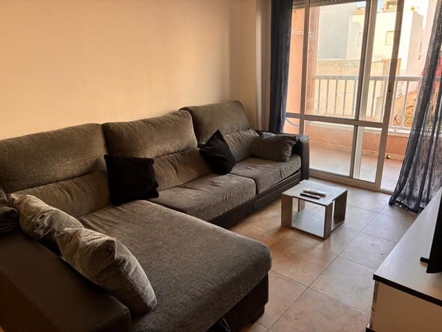 2 Zimmer Wohnung zu vermieten in Torrevieja - 750 € (Ref: 9755308)