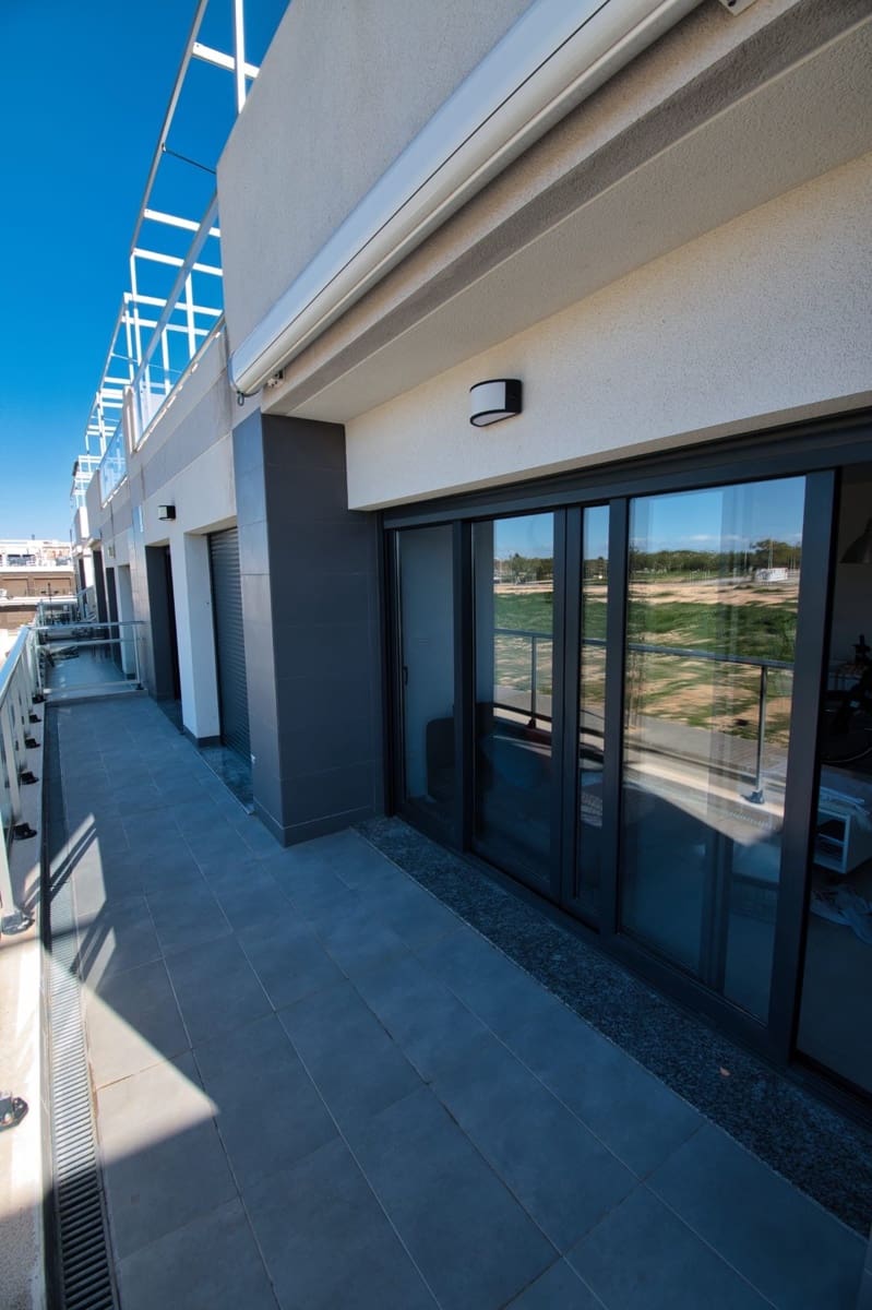 2 soverom Penthouse til salgs i Pilar de la Horadada med svømmebasseng garasje - € 299 500 (Ref: 9755309)