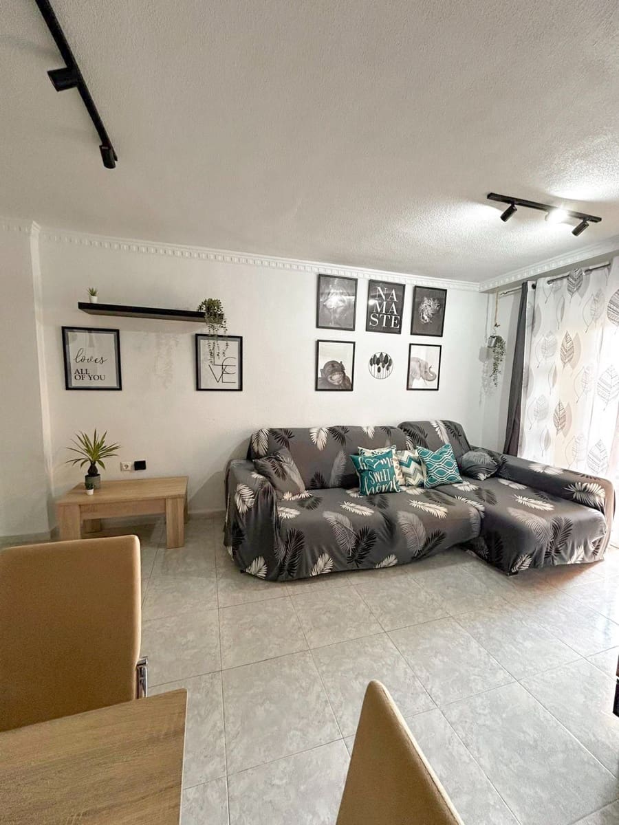 2 bedroom Flat for rent in Algorfa with pool garage - € 850 (Ref: 9761659)