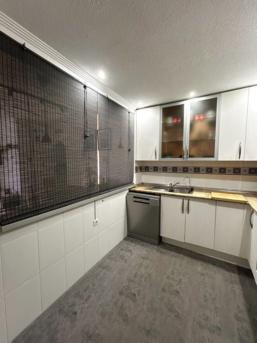 2 bedroom Flat for rent in Algorfa with pool garage - € 850 (Ref: 9761659)