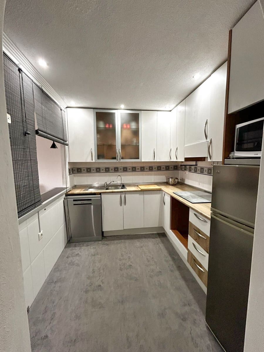 2 bedroom Flat for rent in Algorfa with pool garage - € 850 (Ref: 9761659)