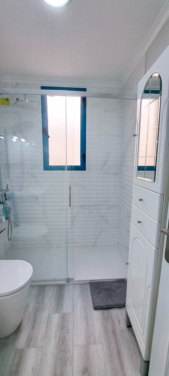 2 bedroom Flat for rent in Torrevieja with garage - € 1,100 (Ref: 9770267)