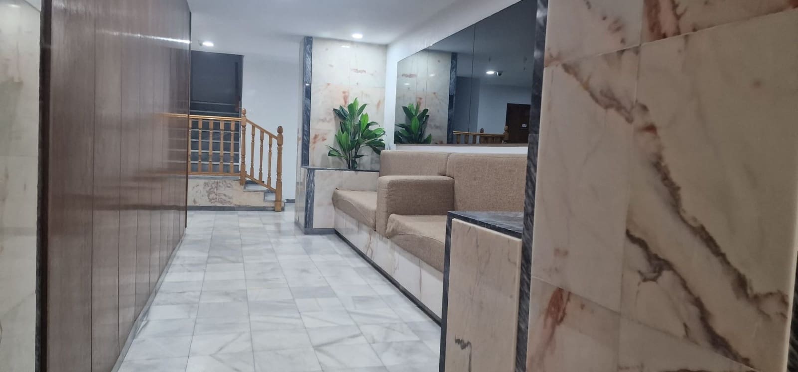 2 bedroom Flat for rent in Torrevieja with garage - € 1,100 (Ref: 9770267)