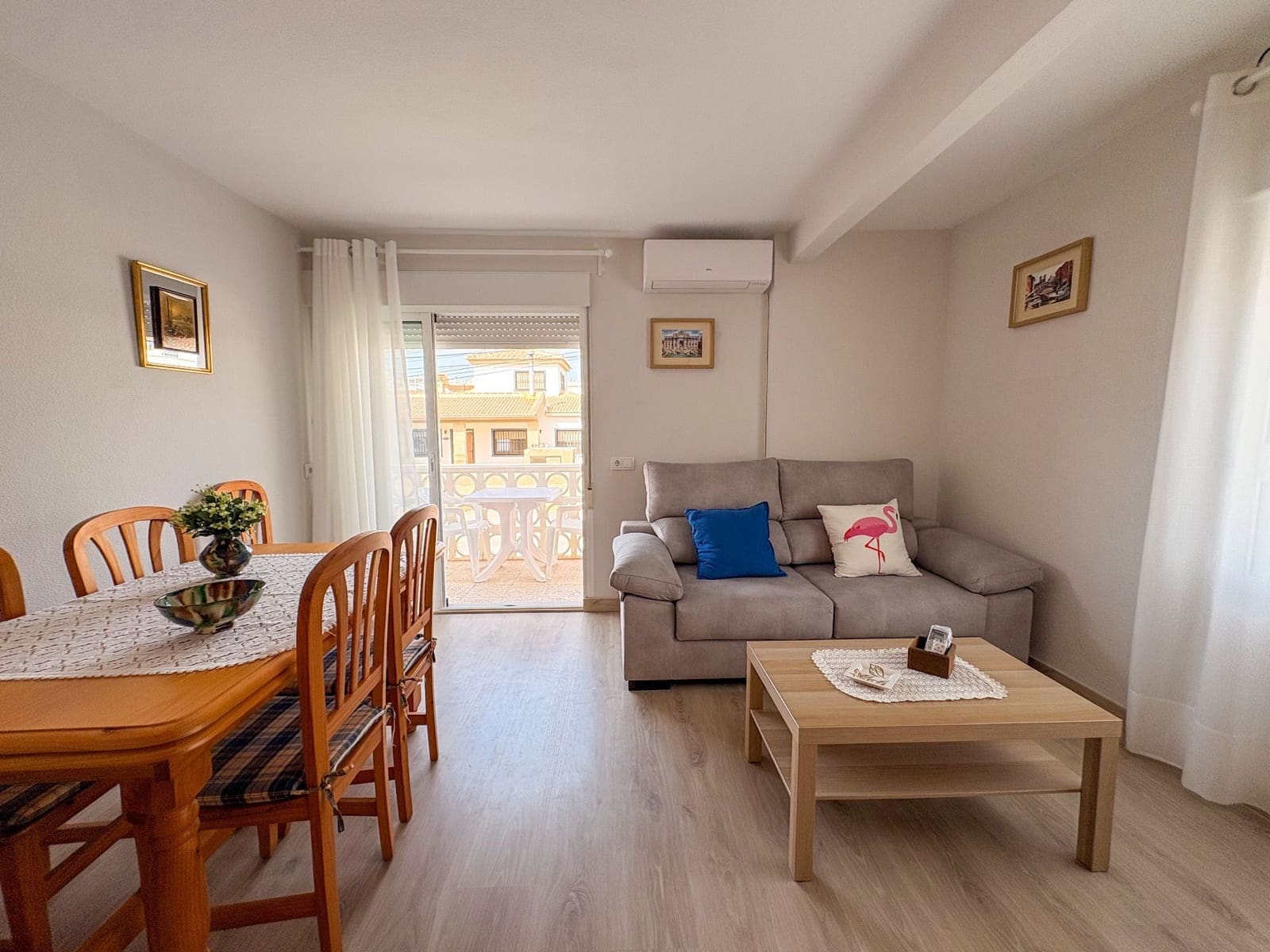 3 bedroom Flat for rent in Torrevieja - € 950 (Ref: 9770269)