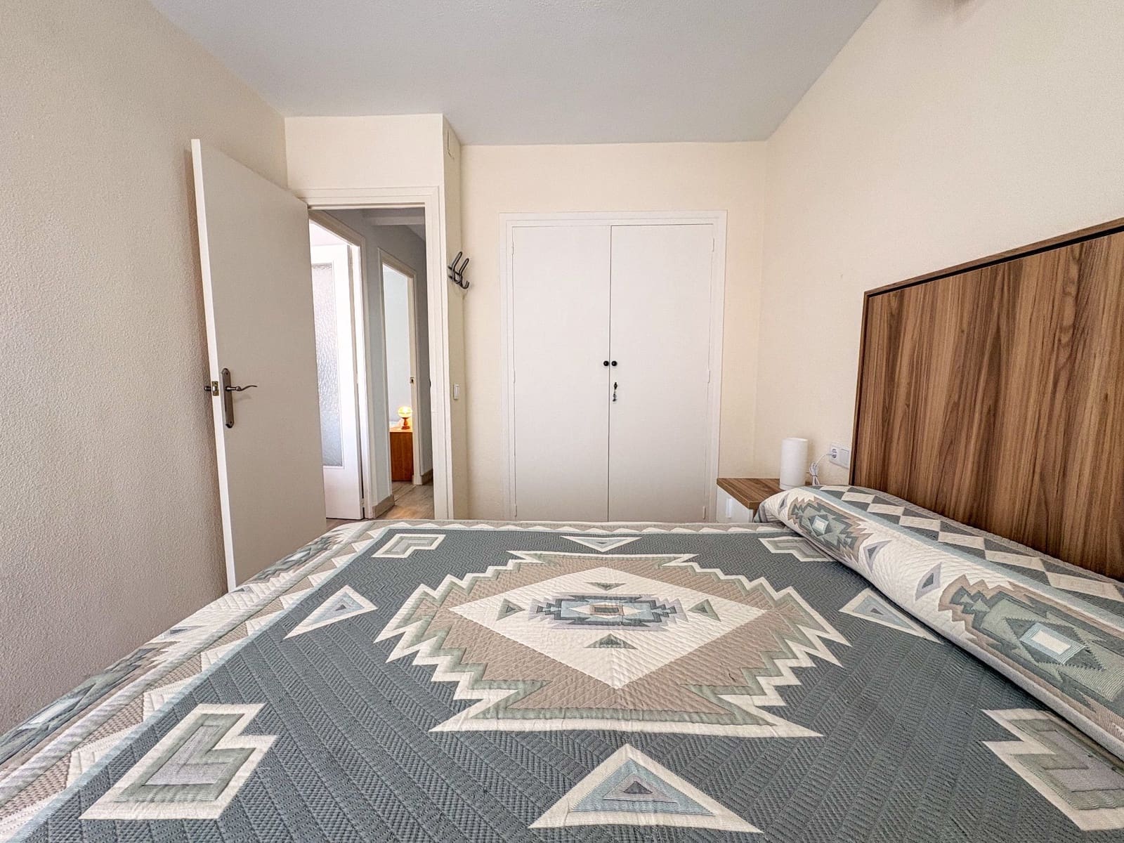 3 bedroom Flat for rent in Torrevieja - € 950 (Ref: 9770269)