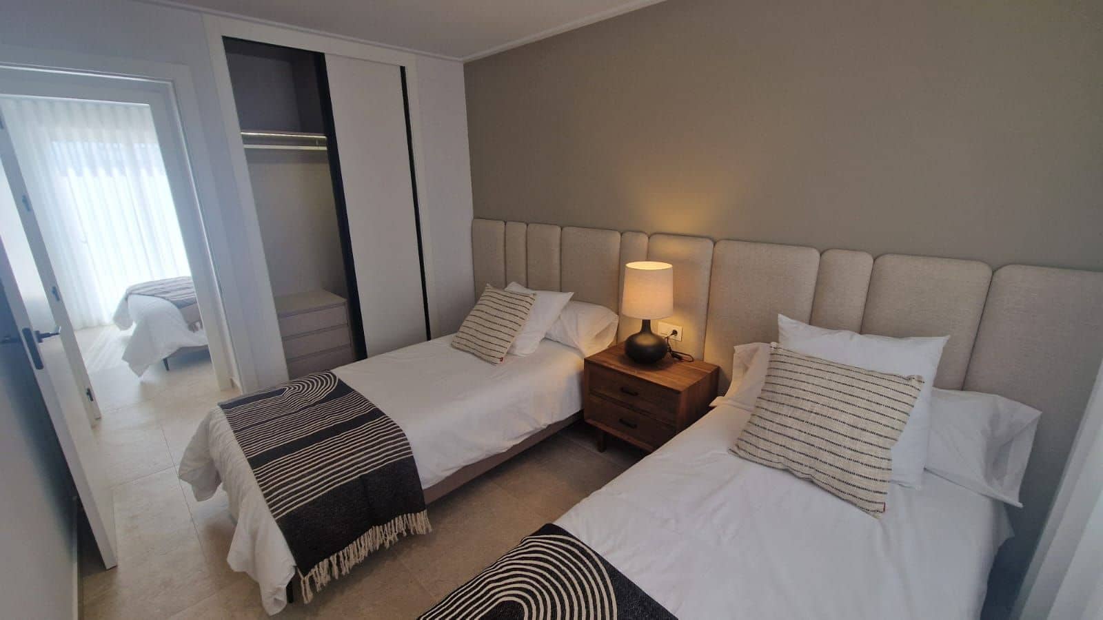 3 slaapkamer Halfvrijstaande villa te koop in Pilar de la Horadada met zwembad garage - € 349.000 (Ref: 9777637)