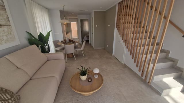 3 soverom Kjedet enebolig til salgs i Pilar de la Horadada med svømmebasseng garasje - € 349 000 (Ref: 9777637)