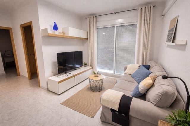 2 bedroom Flat for rent in Torrevieja - € 750 (Ref: 9782974)