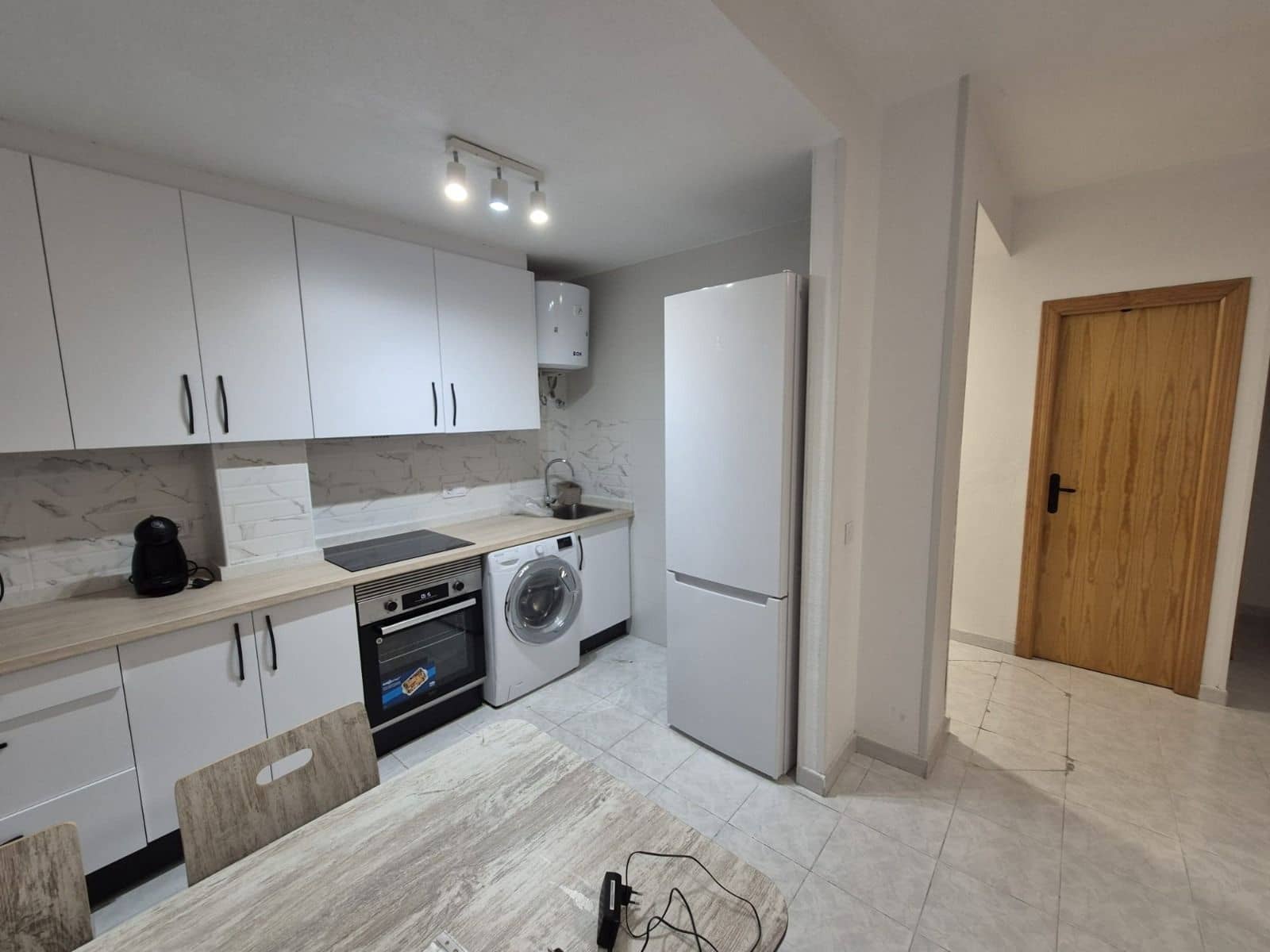 2 bedroom Flat for rent in Torrevieja - € 750 (Ref: 9782974)