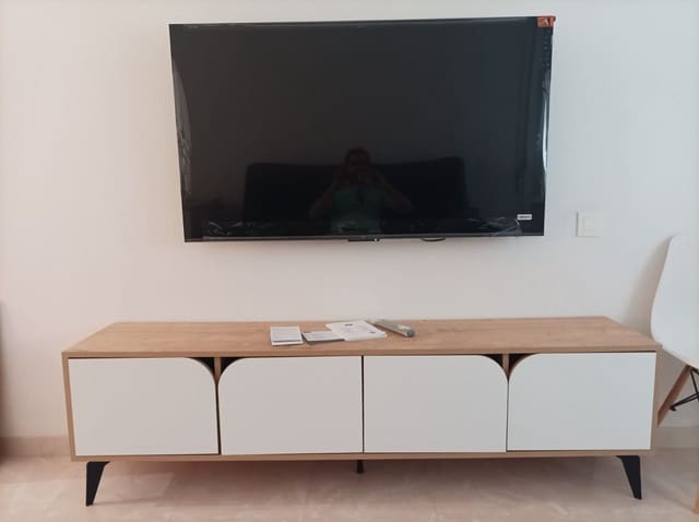 1 slaapkamer Flat te huur in Torrevieja met zwembad - € 700 (Ref: 9790220)